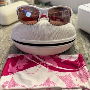 Oakley breast cancer awareness sunglasses